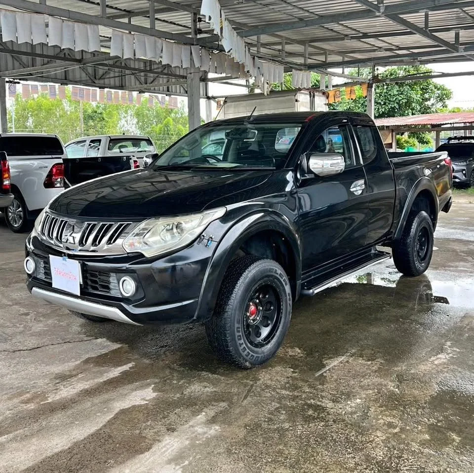 2016 Mitsubishi Triton V 3