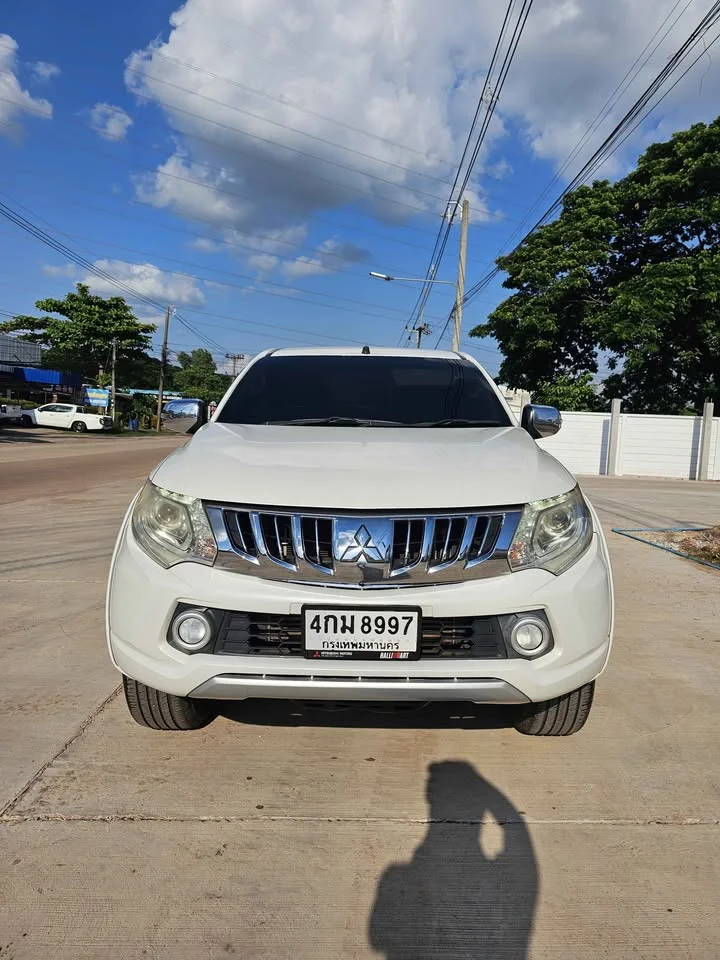 2015 Mitsubishi Triton V 3