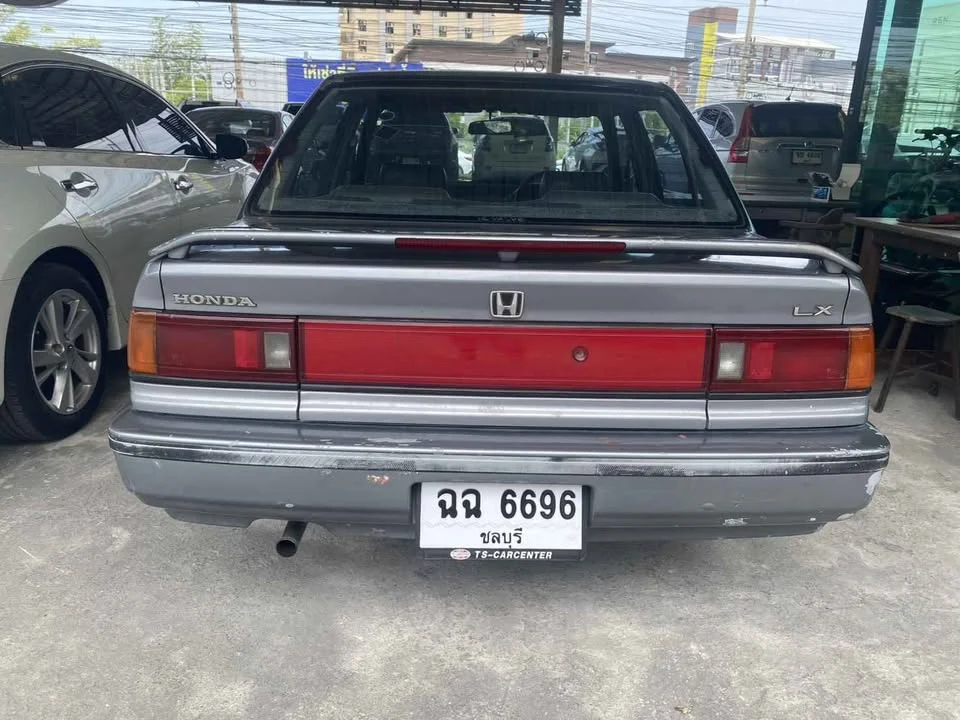 1990 Honda Civic IV 3