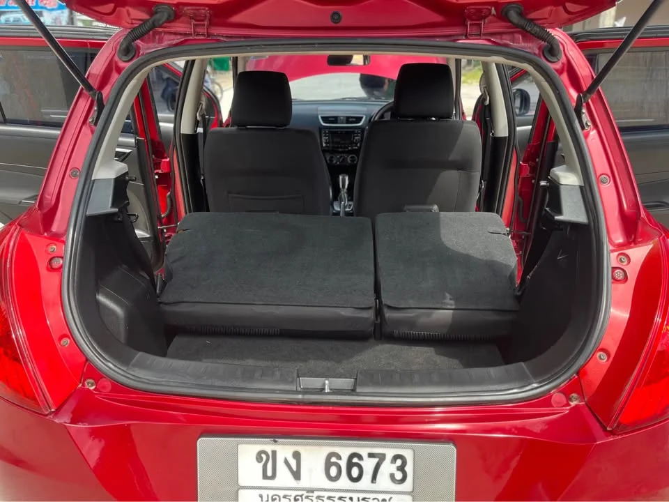 2013 Suzuki Swift II 3