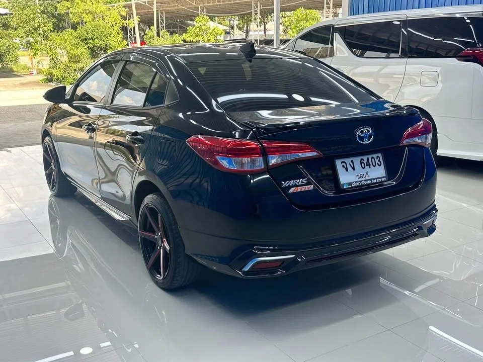 2021 Toyota Yaris ATIV III 2