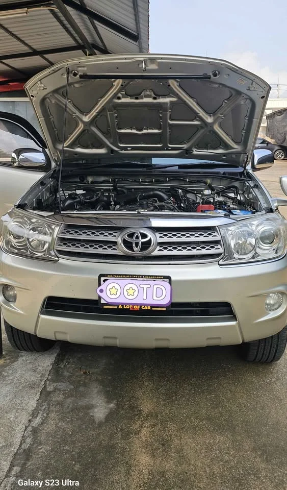 2008 Toyota Fortuner I 3