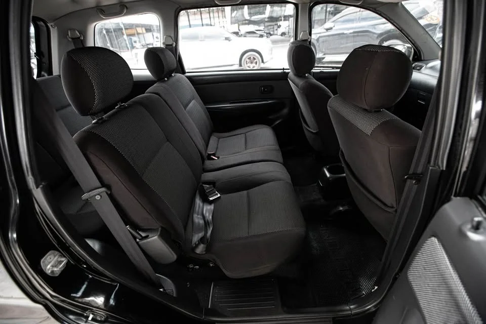 2005 Toyota Avanza I 3