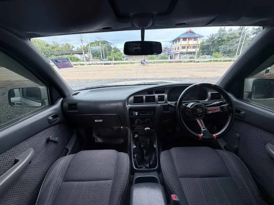 2003 Ford Everest I 3