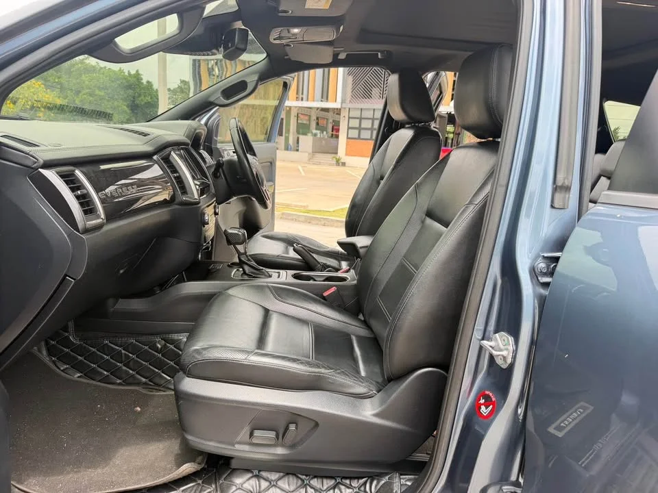 2019 Ford Everest II 3