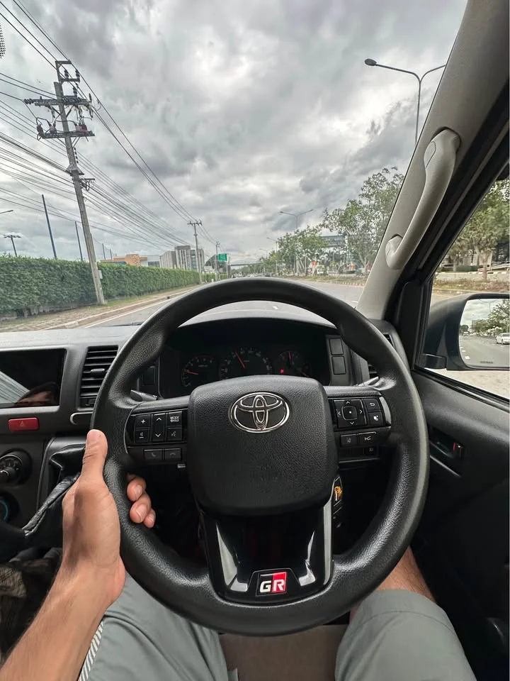 2014 Toyota HiAce V (H200) 2