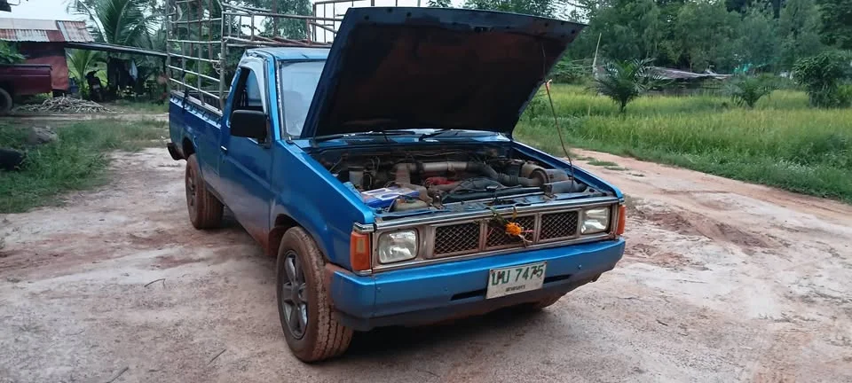 1993 Nissan Big M D21 2