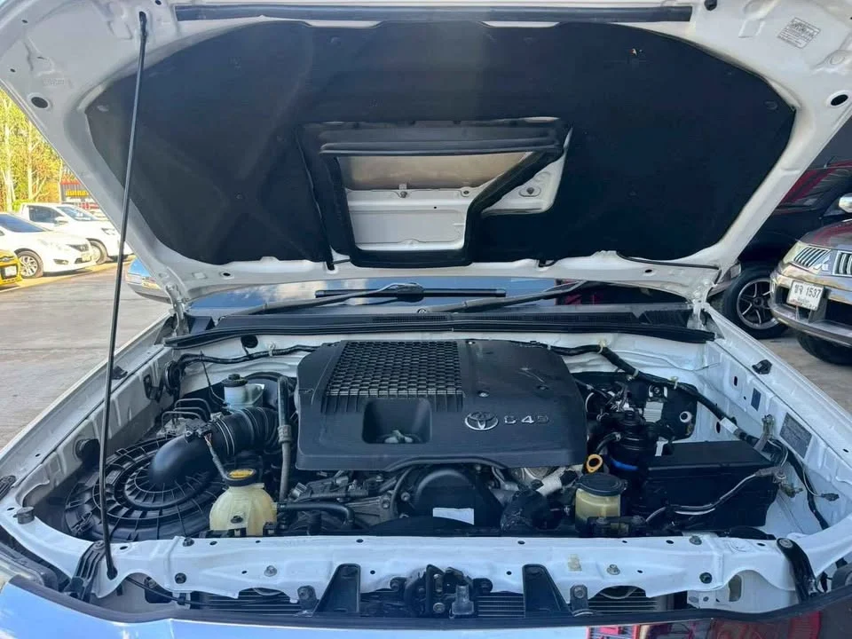 2013 Toyota Fortuner I 3