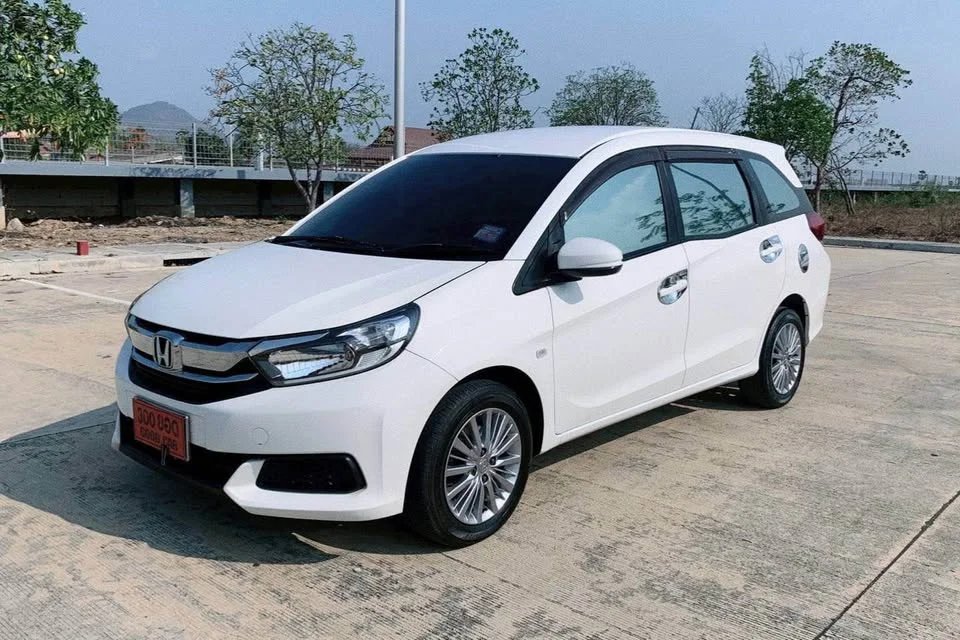2018 Honda Mobilio II 2