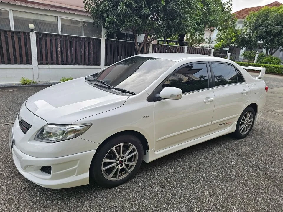 2010 Toyota Corolla Altis X (E140) 2