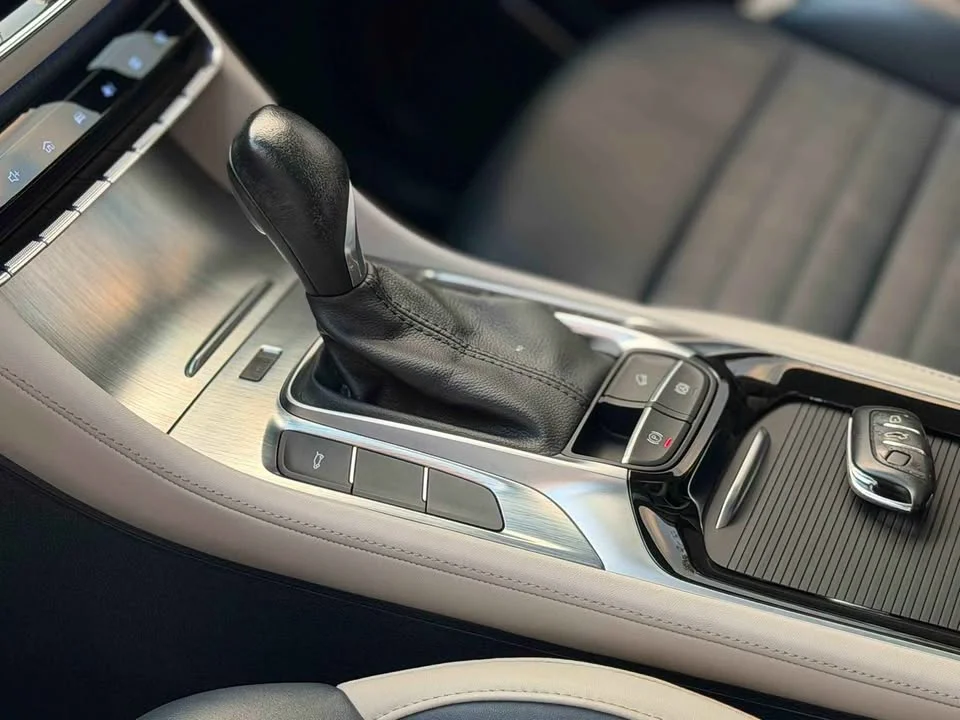 2022 MG HS 2
