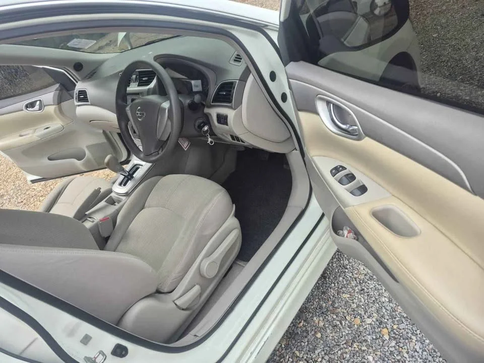 2012 Nissan Sylphy III (B17) 3