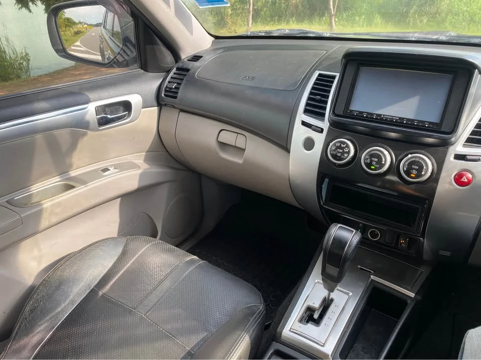 2012 Mitsubishi Pajero Sport II 3