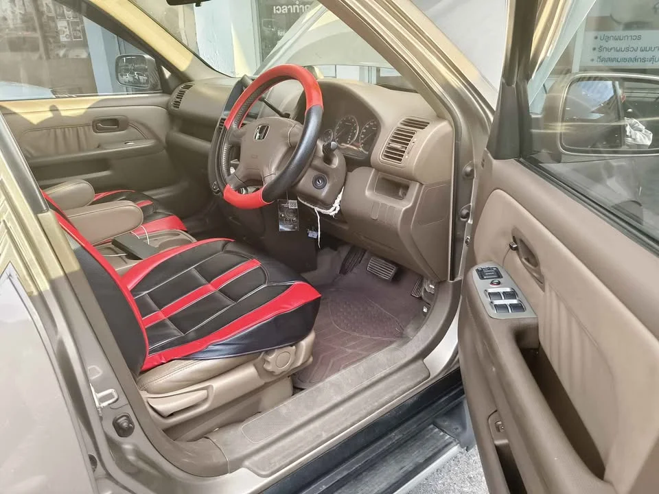 2004 Honda CR-V II 2
