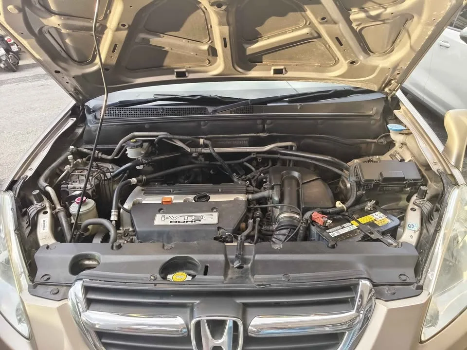 2004 Honda CR-V II 3