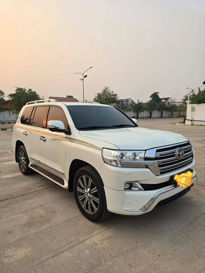 2018 Toyota Land Cruiser J200 2