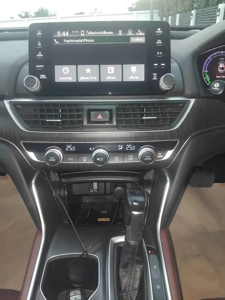 2020 Honda Accord X 2