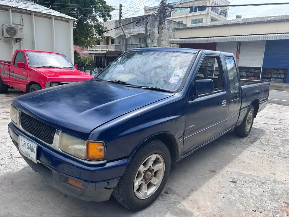 1994 Isuzu TFR III 2