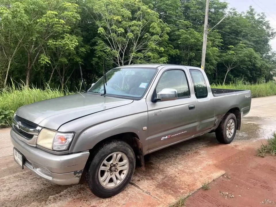 2003 Toyota Hilux Tiger VI 3