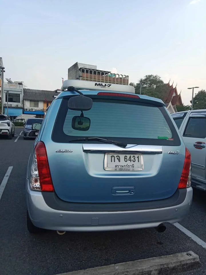 2006 Isuzu MU-7 3