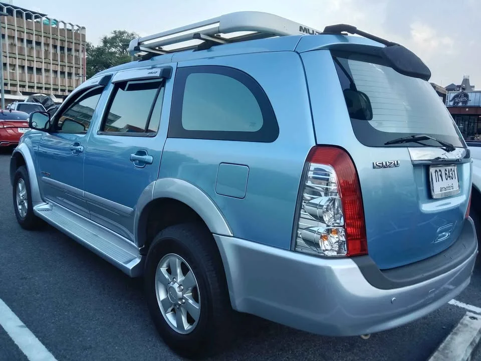 2006 Isuzu MU-7 2