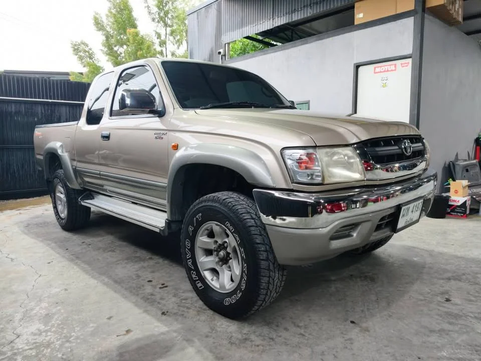 2002 Toyota Hilux Tiger VI 2