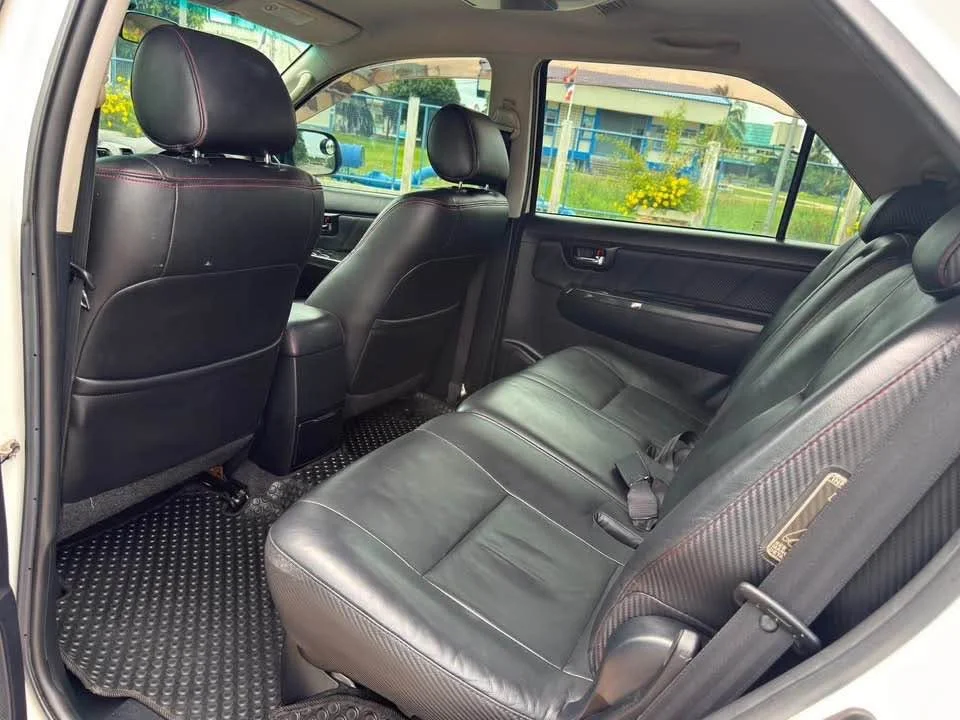 2014 Toyota Fortuner I 3