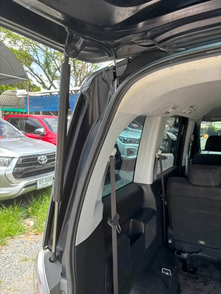 2012 Honda Stepwgn IV 3