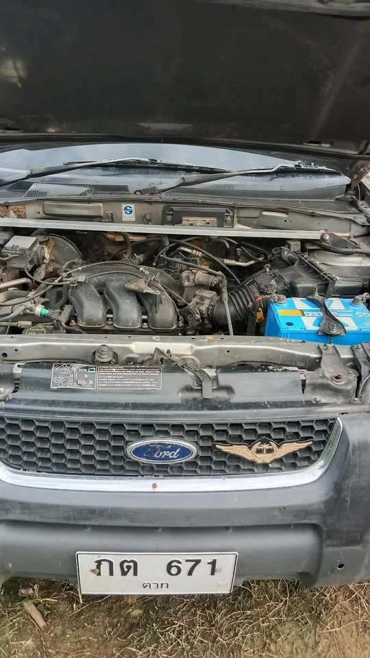 2004 Ford Escape I 2