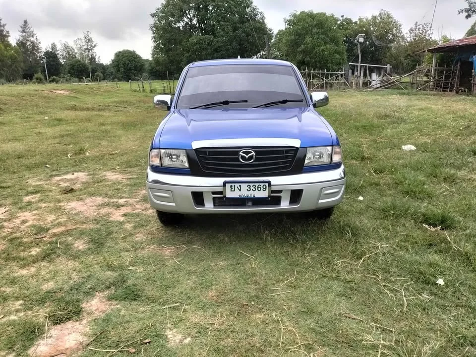 2004 Mazda 2500 Fighter V 2
