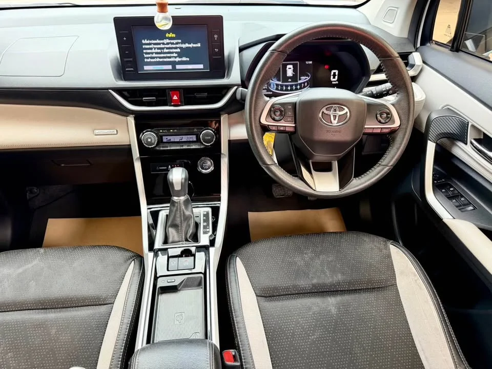 2022 Toyota Veloz III 2