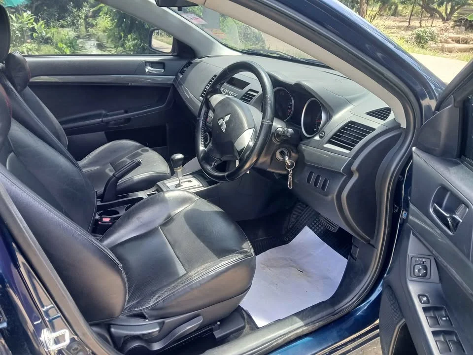 2010 Mitsubishi Lancer IX 2
