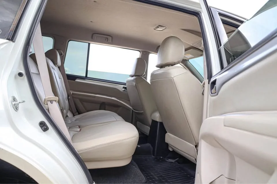 2010 Mitsubishi Pajero Sport II 2
