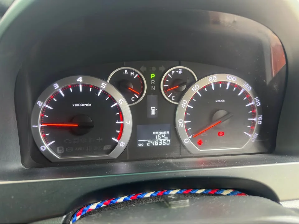 2010 Toyota Alphard, Vellfire II (AH20) 3