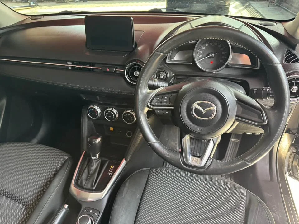 2017 Mazda 2 III 2
