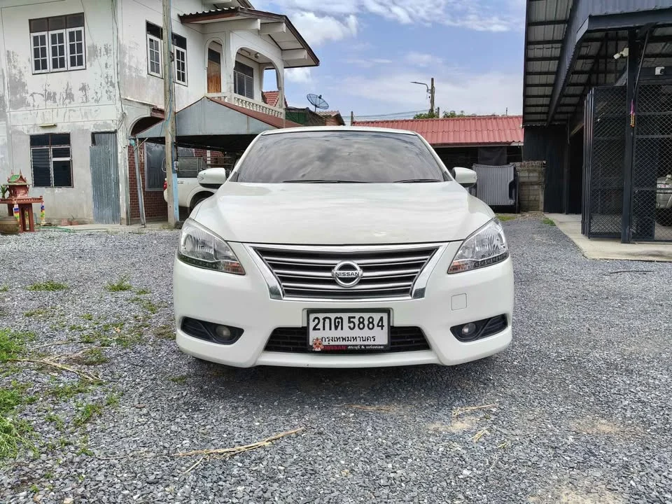 2013 Nissan Sylphy III (B17) 3