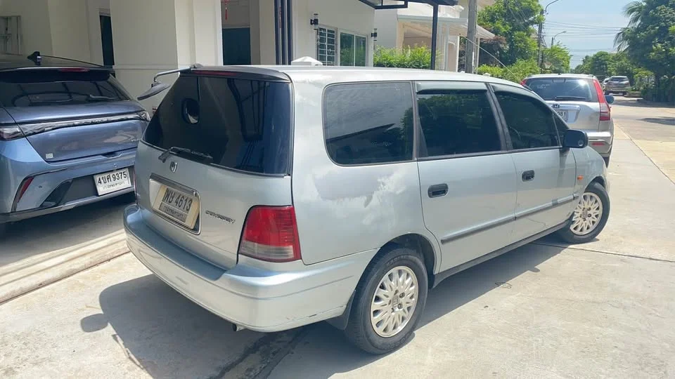 1997 Honda Odyssey I 2