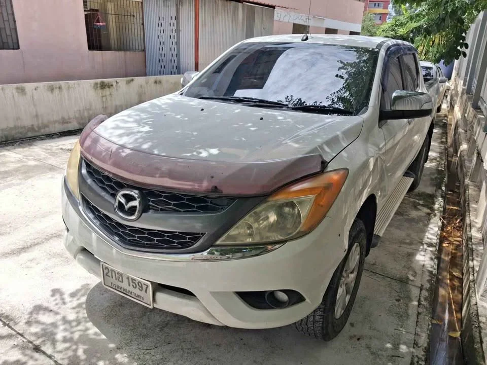 2013 Mazda BT-Series II 3
