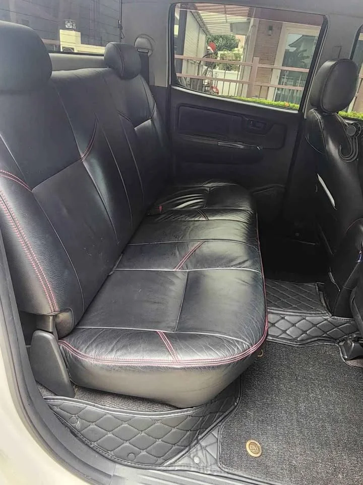 2012 Toyota Hilux VII 2