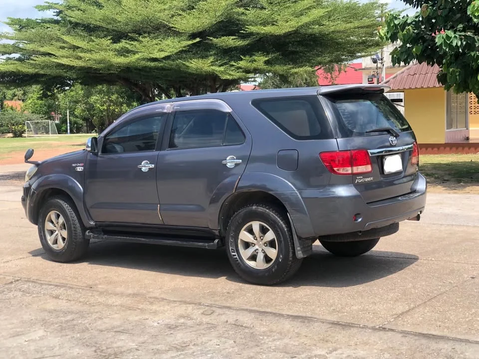 2005 Toyota Fortuner I 2
