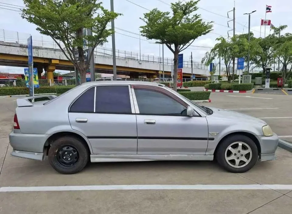 2000 Honda City III 2