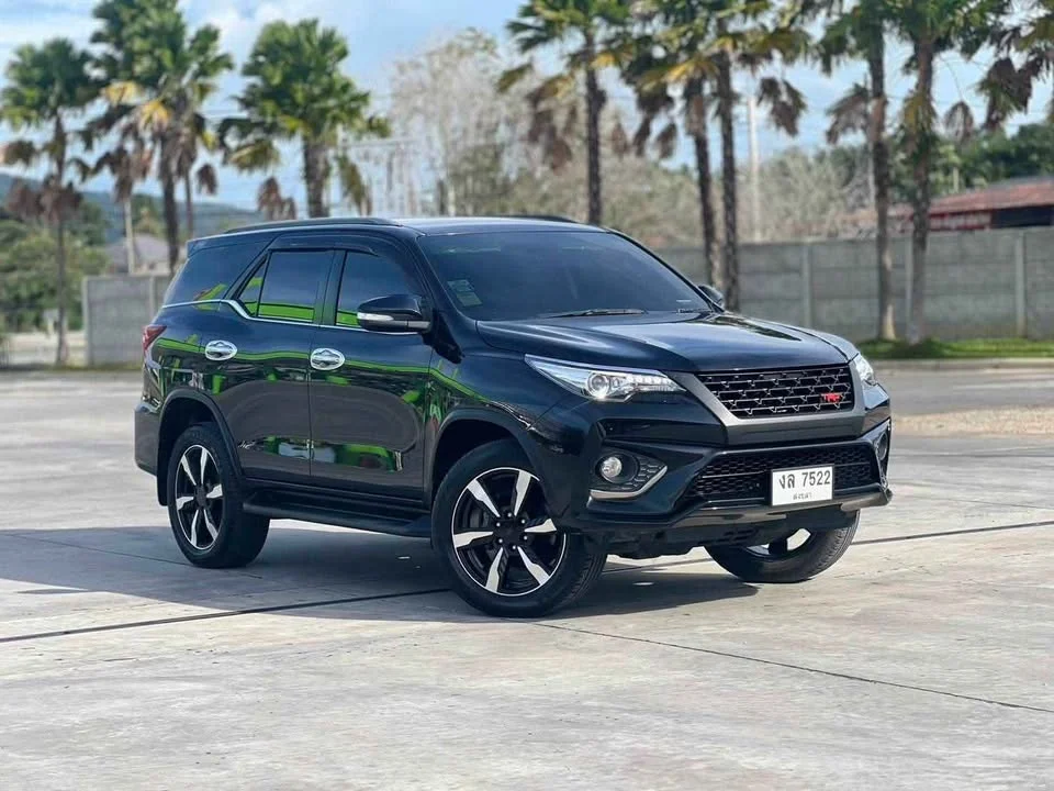 2017 Toyota Fortuner II 2