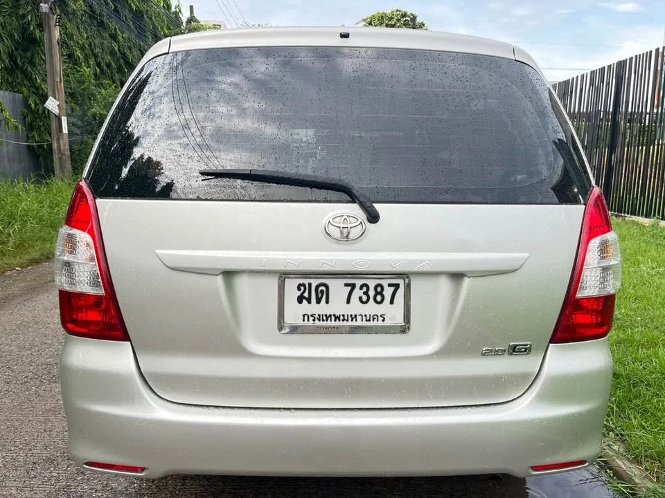 2012 Toyota Innova I 3