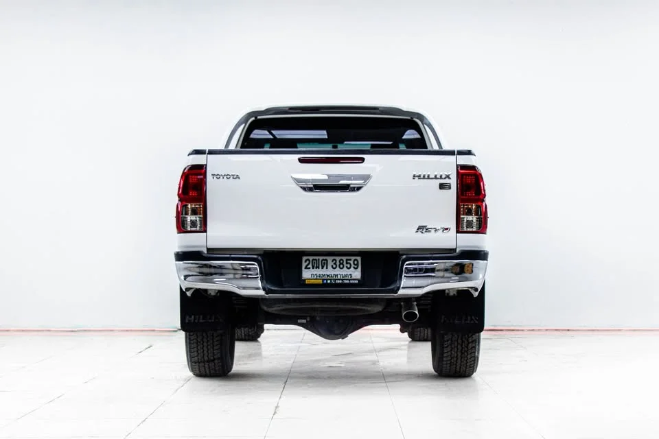 2018 Toyota Hilux VIII 2