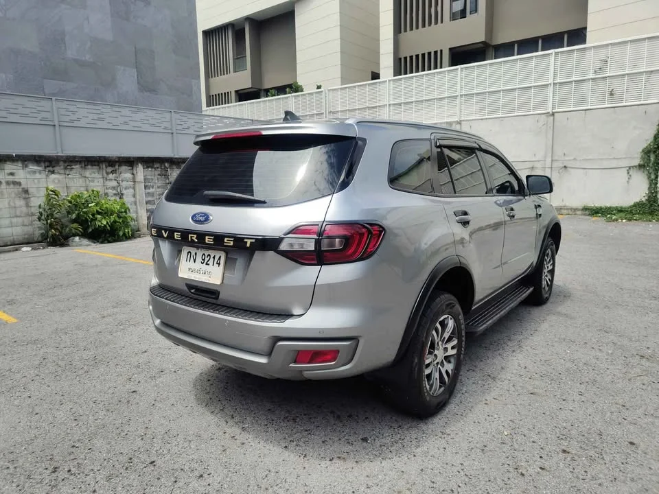2019 Ford Everest II 3