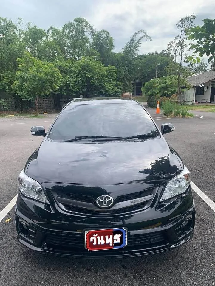 2013 Toyota Corolla Altis X (E140) 3