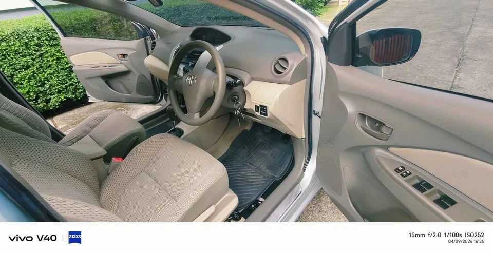 2010 Toyota Vios II 2