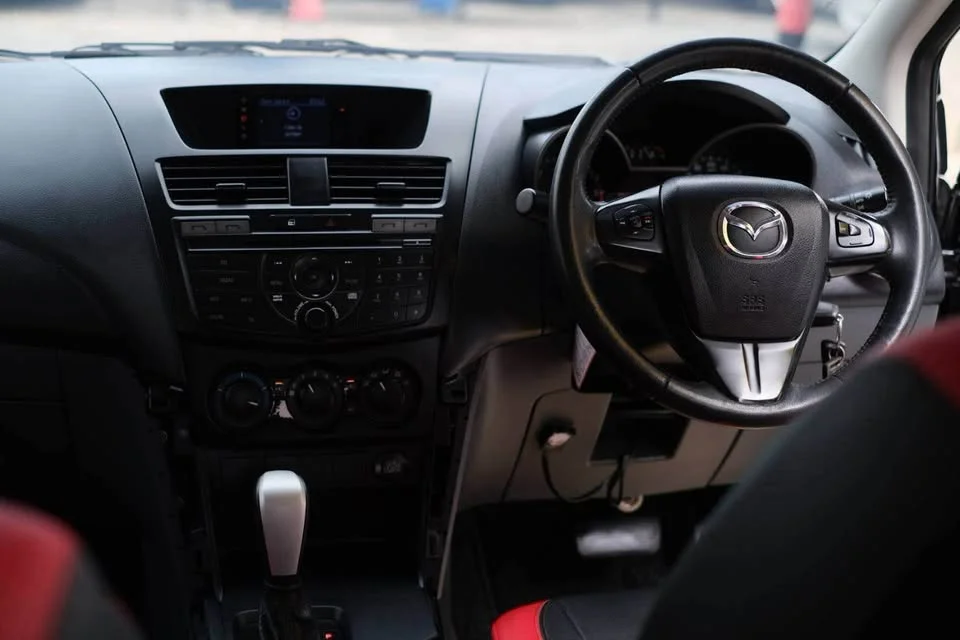2012 Mazda BT-Series II 3