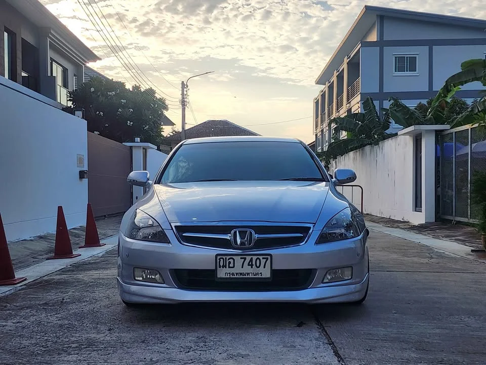 2006 Honda Accord VII 2