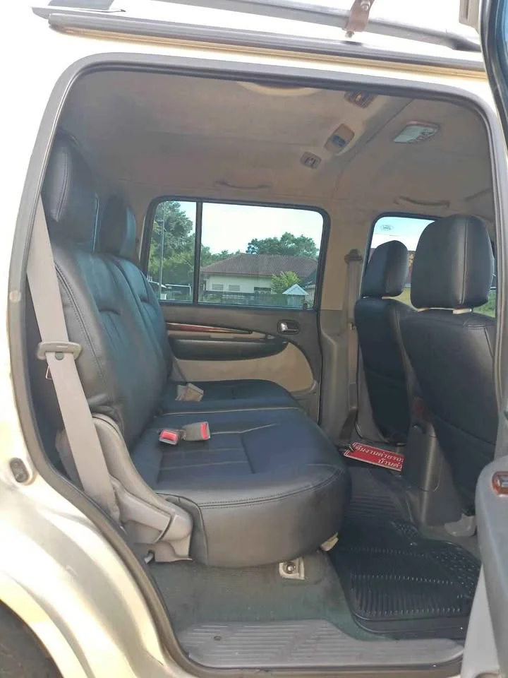 2003 Ford Everest I 3